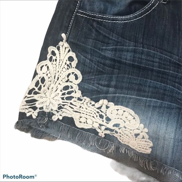 Crave Fame Almost Famous Jean Shorts Size 11 - Picture 7 of 16